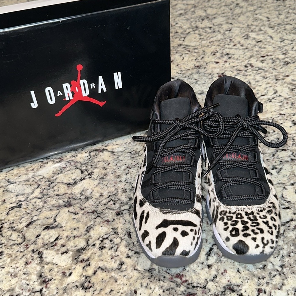 Super clean, gently worn air Jordan 11 Animal Instinct!